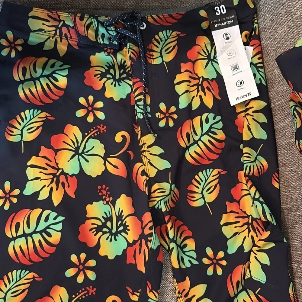 Hurley Men's Phantom Eco Weekender Boardshorts. NWT!